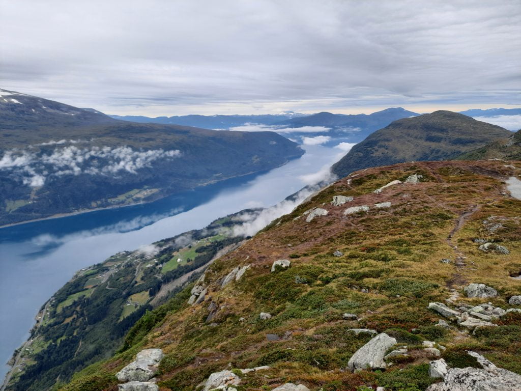 Loen, 1 delle funivie più ripide al mondo - immagine 6