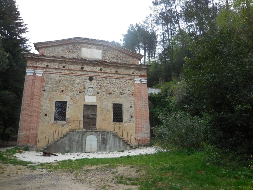 Mirteto, borgo abbandonato sui Monti Pisani - immagine 3