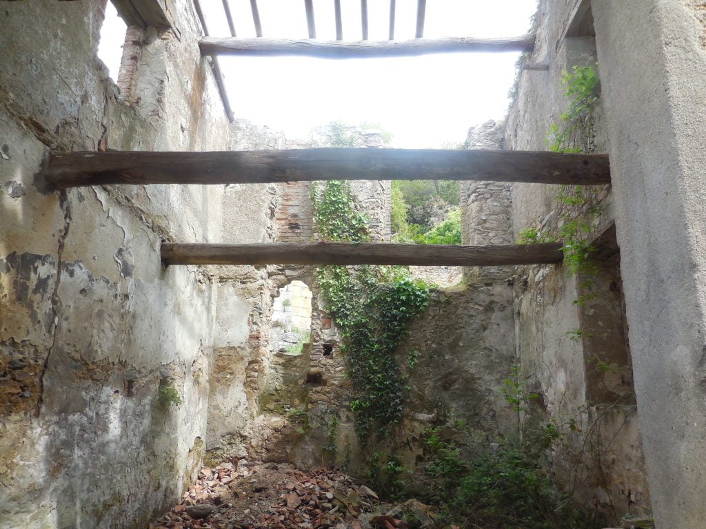 Mirteto, borgo abbandonato sui Monti Pisani - immagine 7