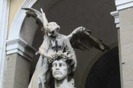 Staglieno: 1 pomeriggio al cimitero monumentale di Genova - immagine 1