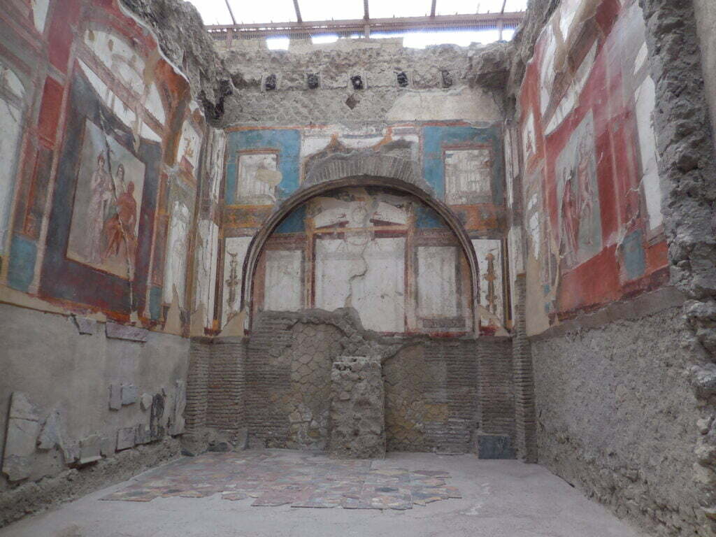 Ercolano: 1 pomeriggio agli scavi archeologici - immagine 13