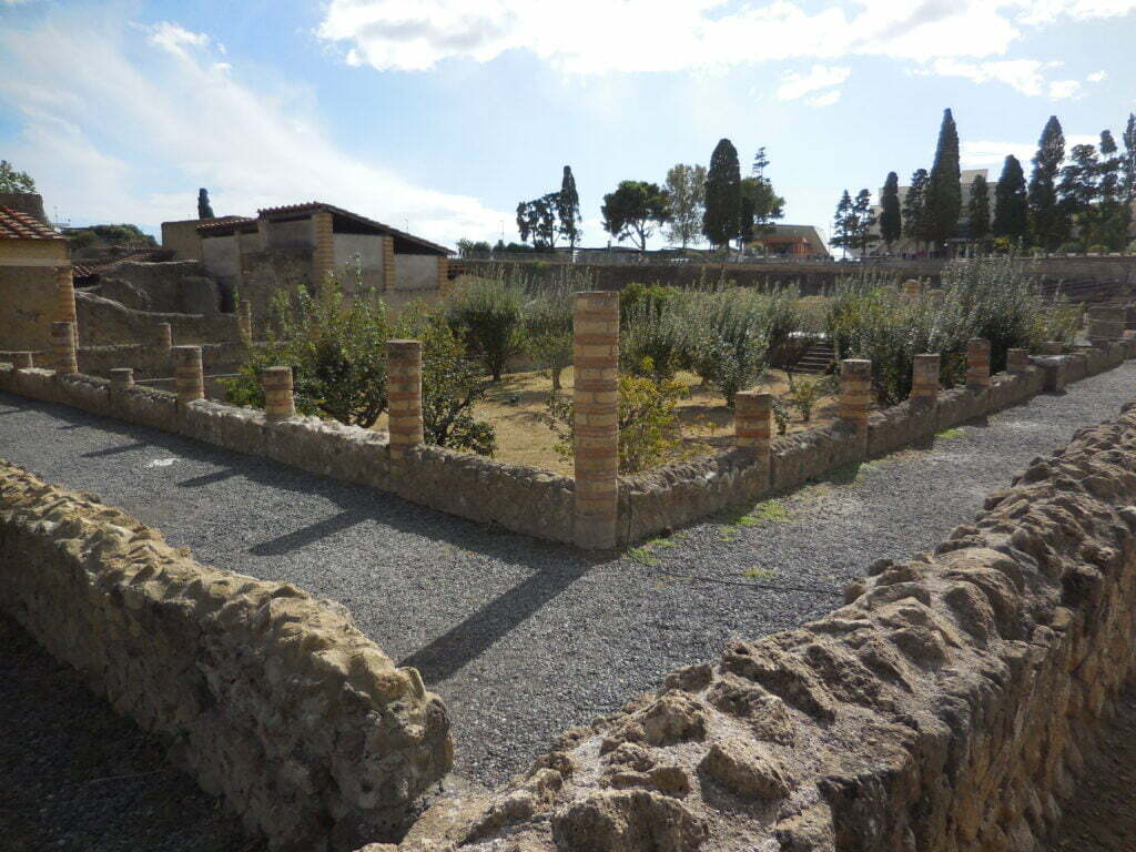 Ercolano: 1 pomeriggio agli scavi archeologici - immagine 12