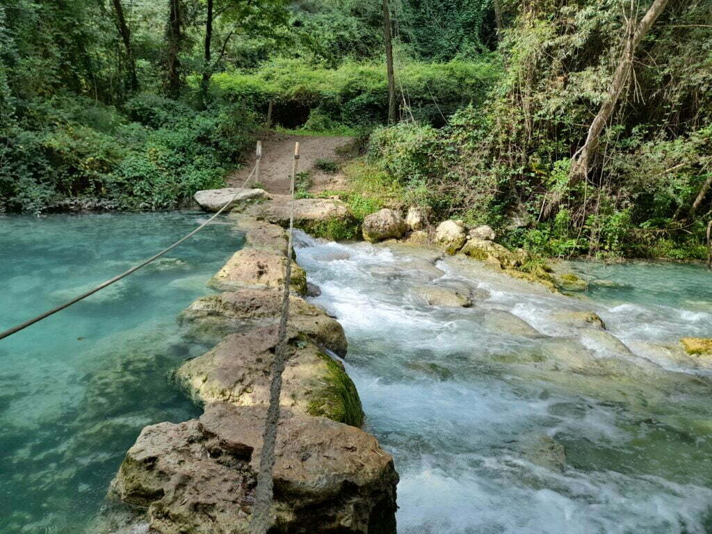 Sentierelsa, trekking lungo il fiume turchese a meno di 30km da Siena - immagine 4