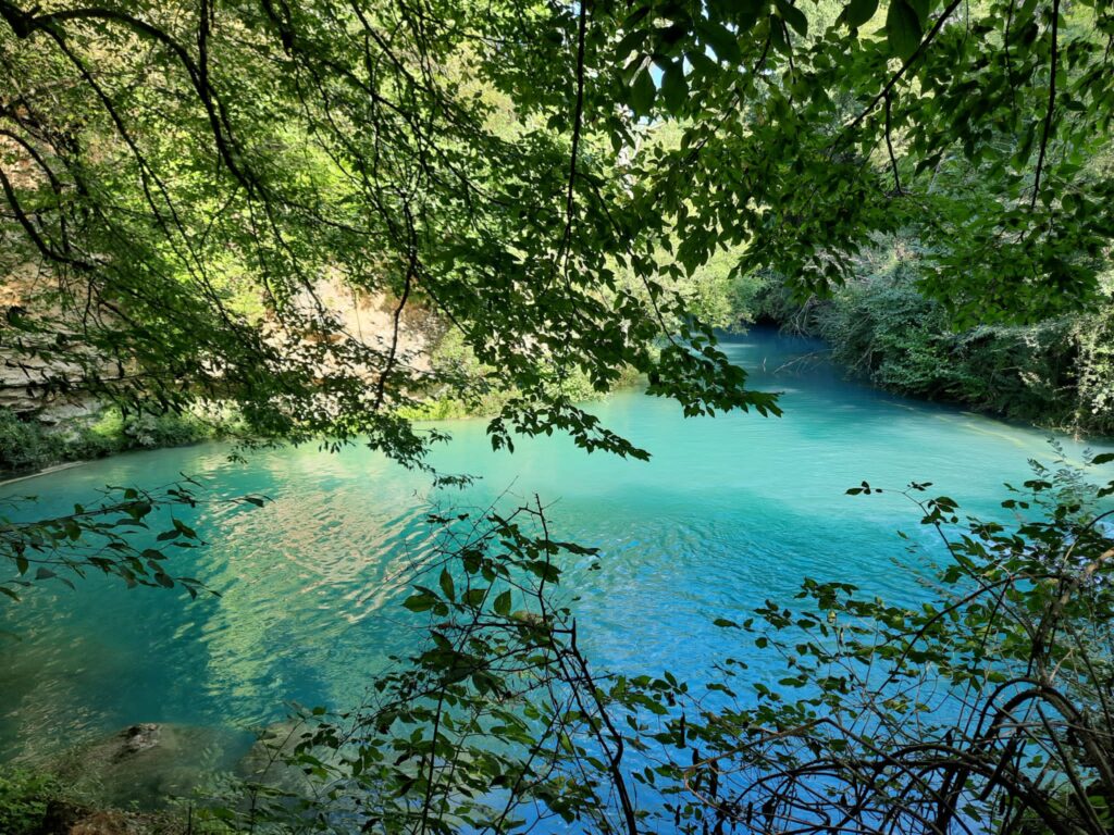 Sentierelsa, trekking lungo il fiume turchese a meno di 30km da Siena - immagine 6