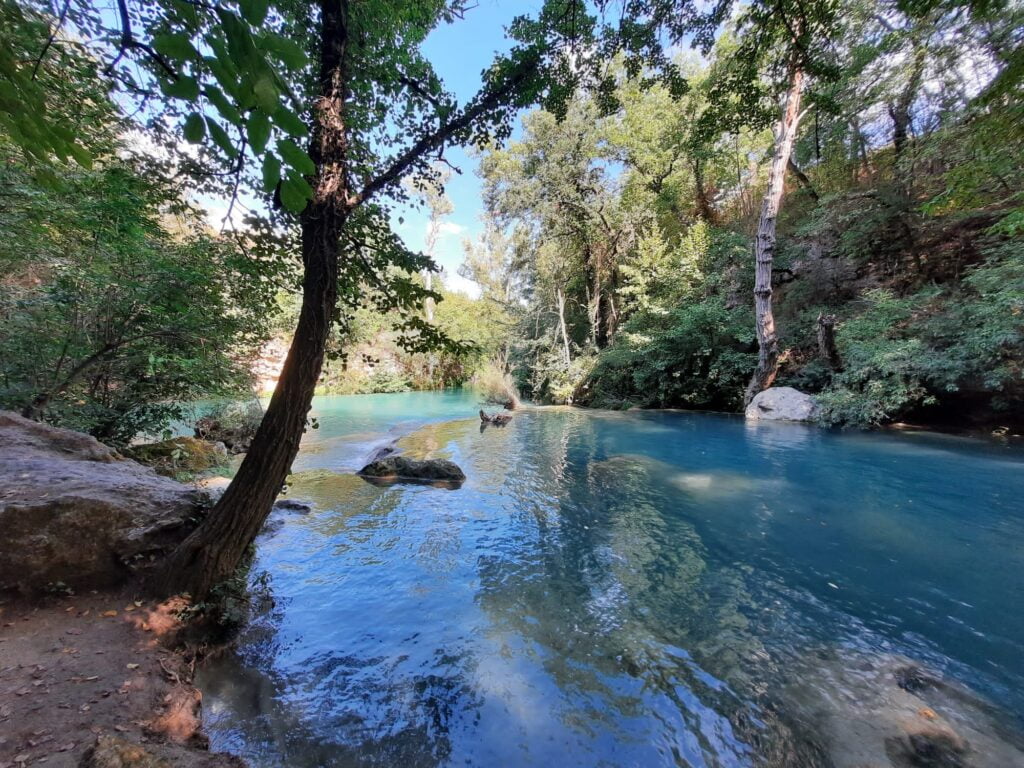 Sentierelsa, trekking lungo il fiume turchese a meno di 30km da Siena - immagine 7