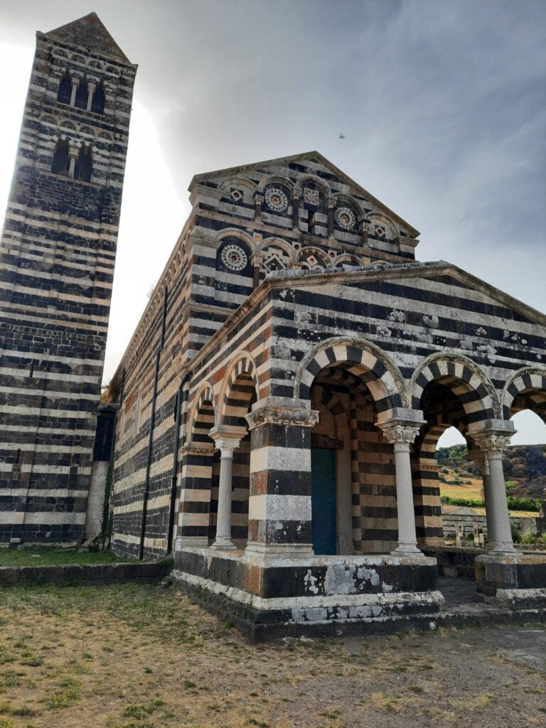 Saccargia, 1 sosta alla Basilica gioiello tra Alghero e Porto Torres - immagine 15