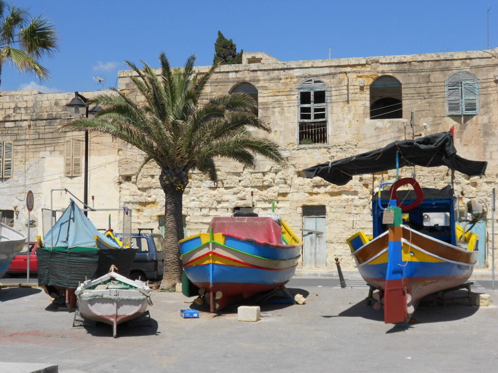 Marsaxlokk, il villaggio di pescatori e il mercato della domenica - immagine 3