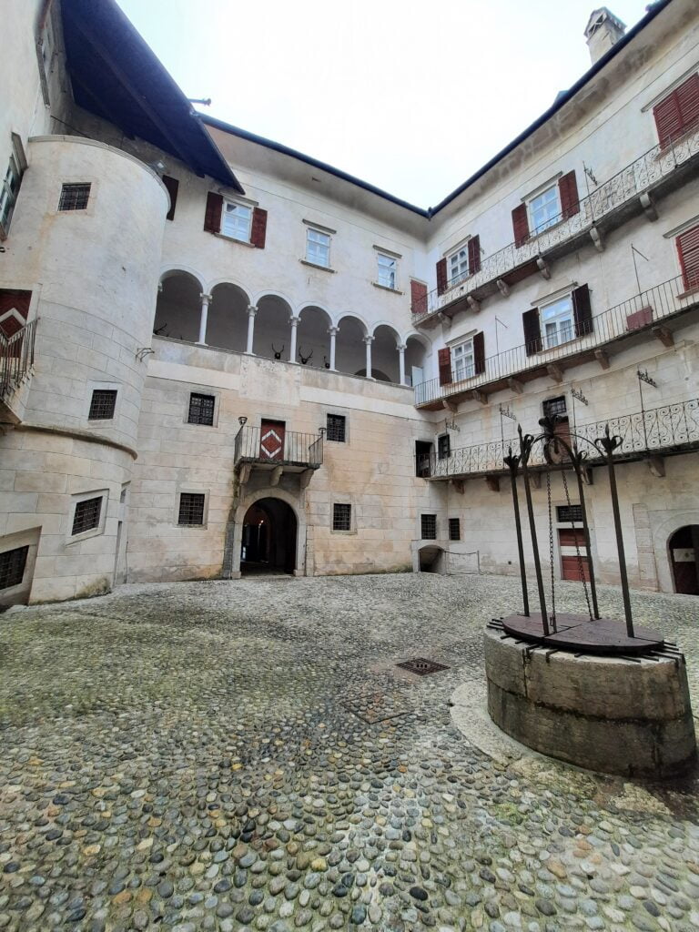 Castel Thun, la storia tra i meleti della Val di Non - immagine 6