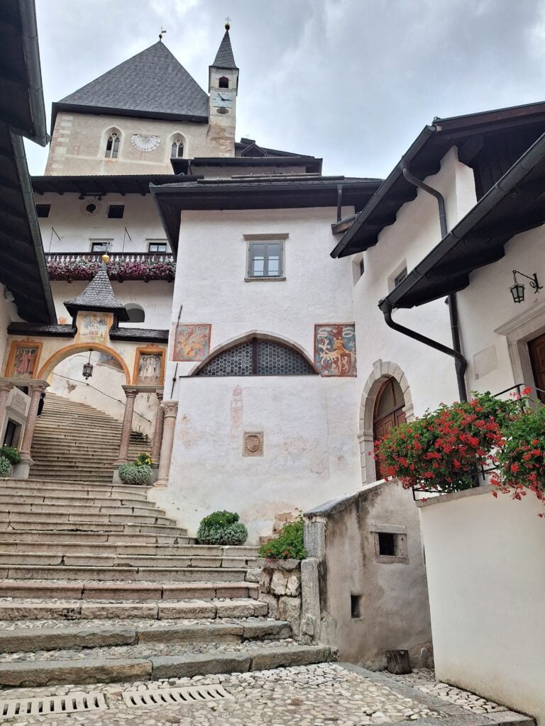 San Romedio, il Santuario e l'orso - immagine 9